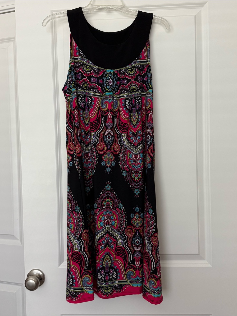 Black & Pink Paisley Sleeveless Maxi Dress by Kim rogers